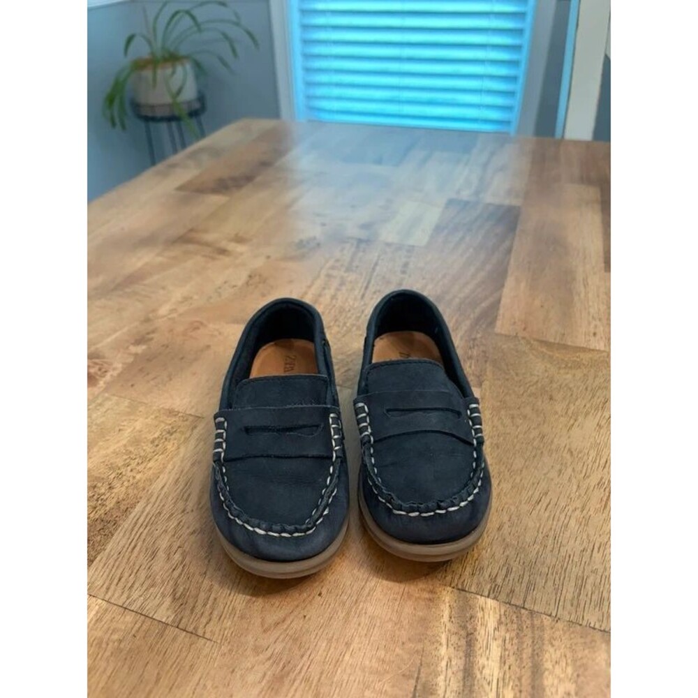 ZARA Navy Suede Slip-On Loafers Size US kids 8-9 Rubber Sole Round Toe Stitched